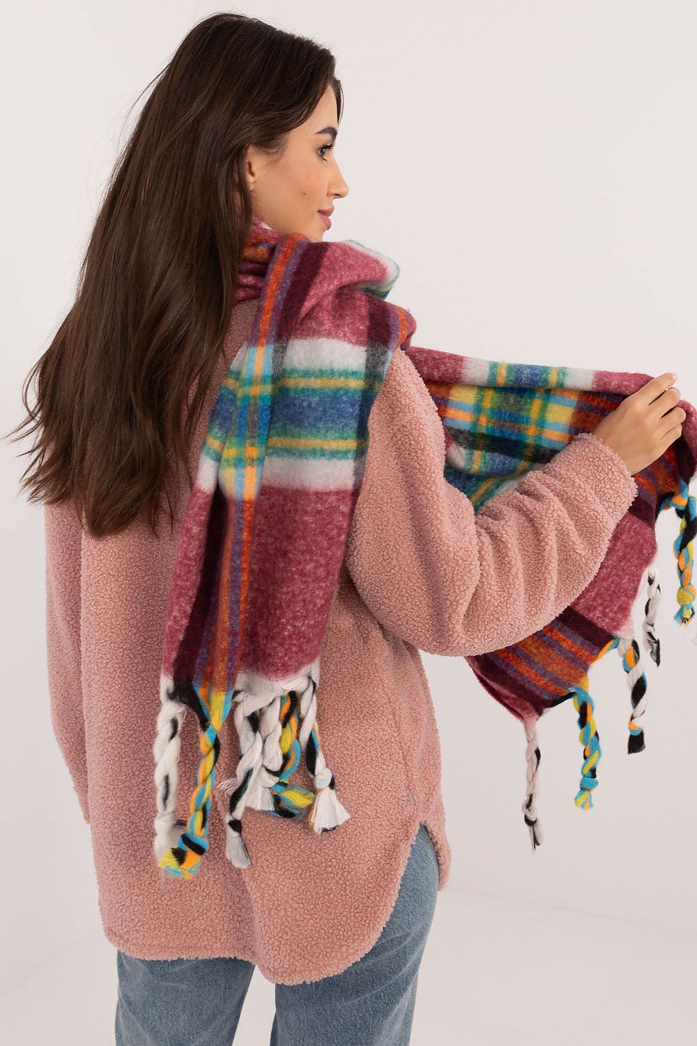  Shawl model 202577 AT 